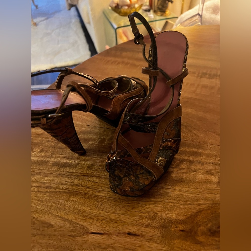 Vintage miu miu heels, 4 inch heel, 37.5 or 7.5 US Size